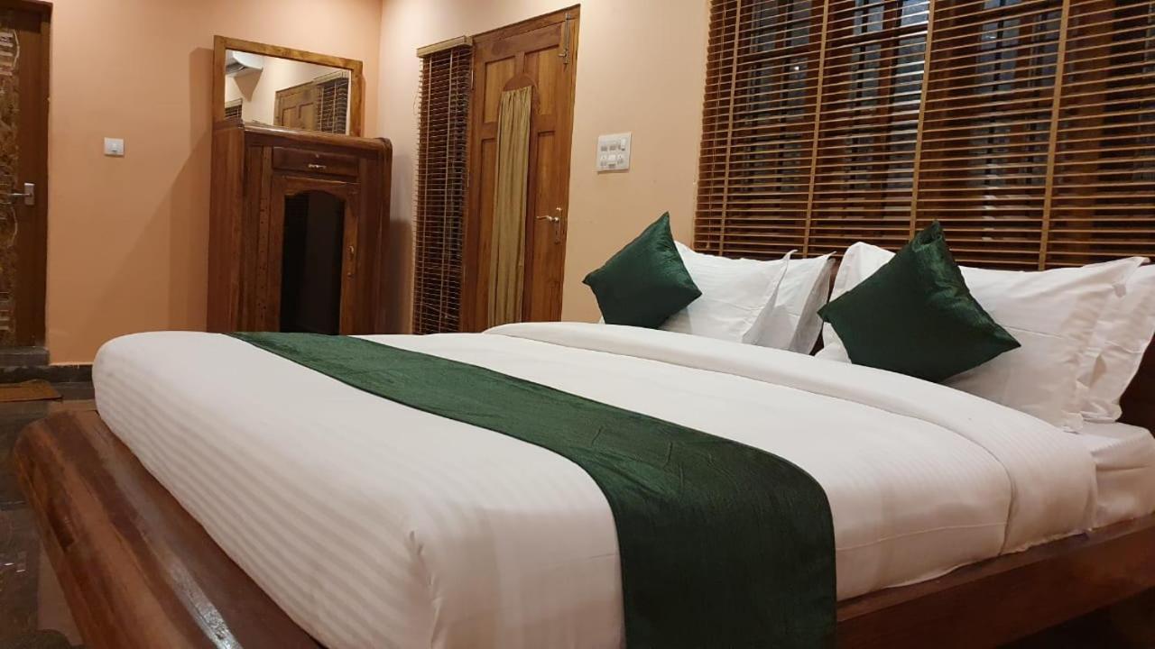 Elephant Valley Resort Pulpally Esterno foto