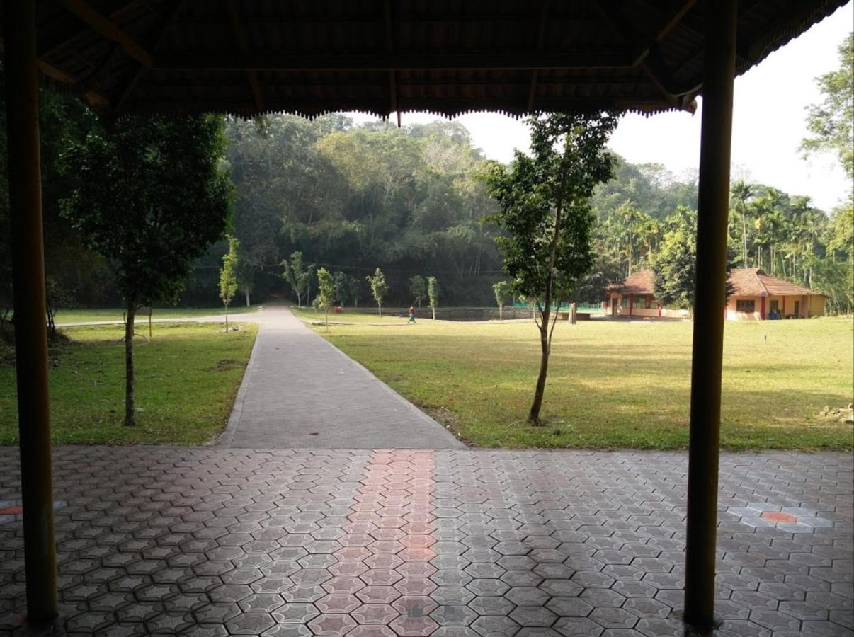 Elephant Valley Resort Pulpally Esterno foto
